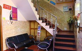Hotel Ayesha Palace