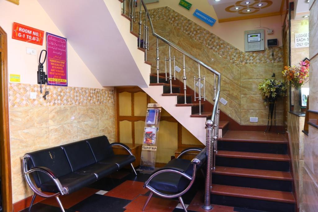 Hotel Ayesha Palace Delhi  Exterior photo